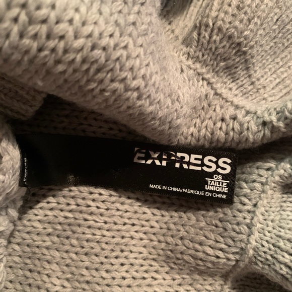 Express Scarf - Picture 6 of 6